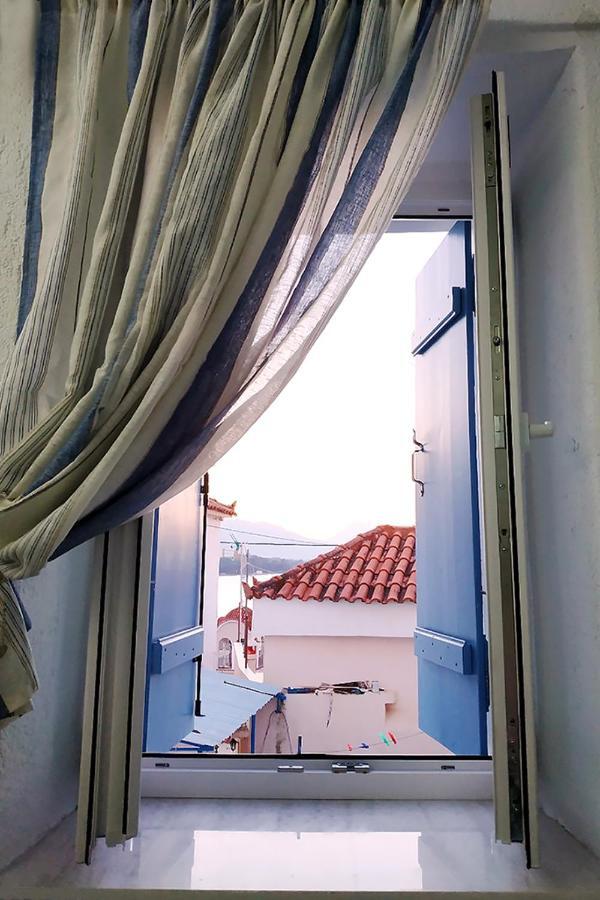 Ariadne,Traditional Apartment In Centre Of Poros Poros Town Exterior photo