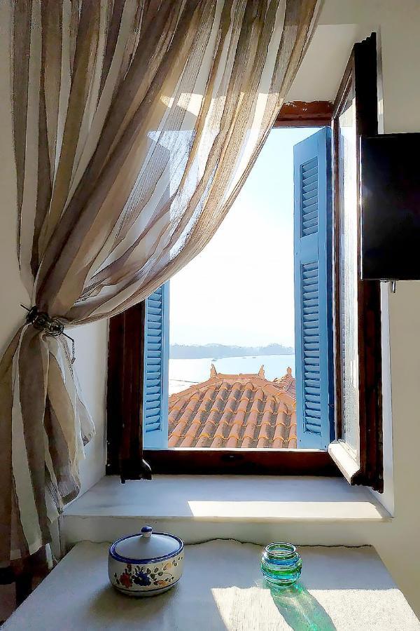 Ariadne,Traditional Apartment In Centre Of Poros Poros Town Exterior photo