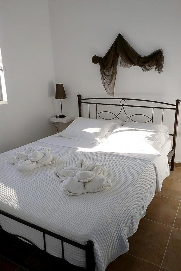 Ariadne,Traditional Apartment In Centre Of Poros Poros Town Exterior photo