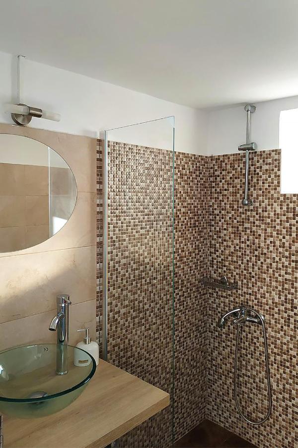 Ariadne,Traditional Apartment In Centre Of Poros Poros Town Exterior photo